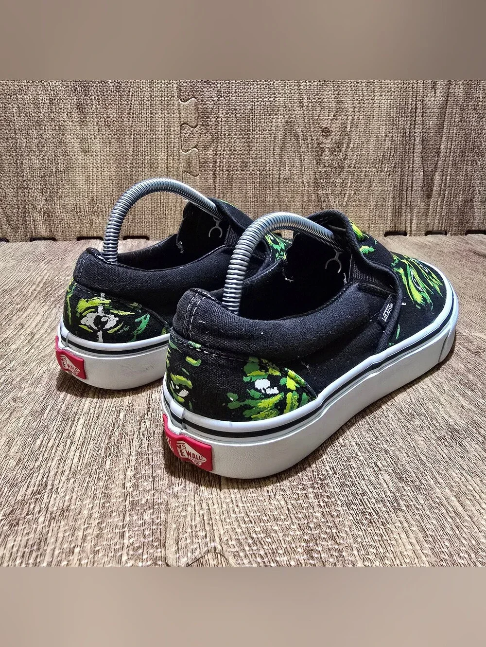 Vans Classic Slip-On Eyes In The Dark with Awesome Glow In The Dark Effect Unise